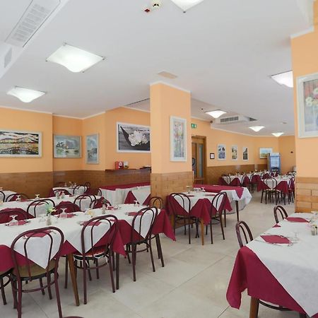Hotel Milena Rimini Extérieur photo