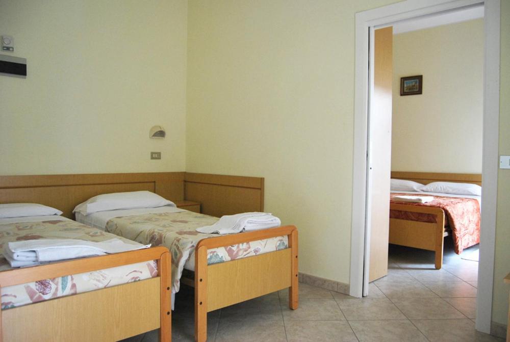 Hotel Milena Rimini Extérieur photo